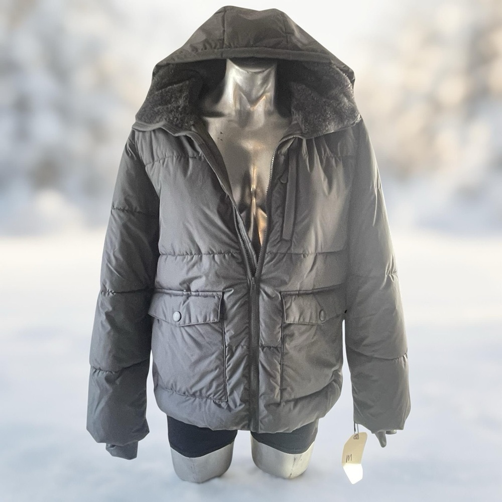 All in Motion Gray Water-Resistant Puffer Jacket in Medium size